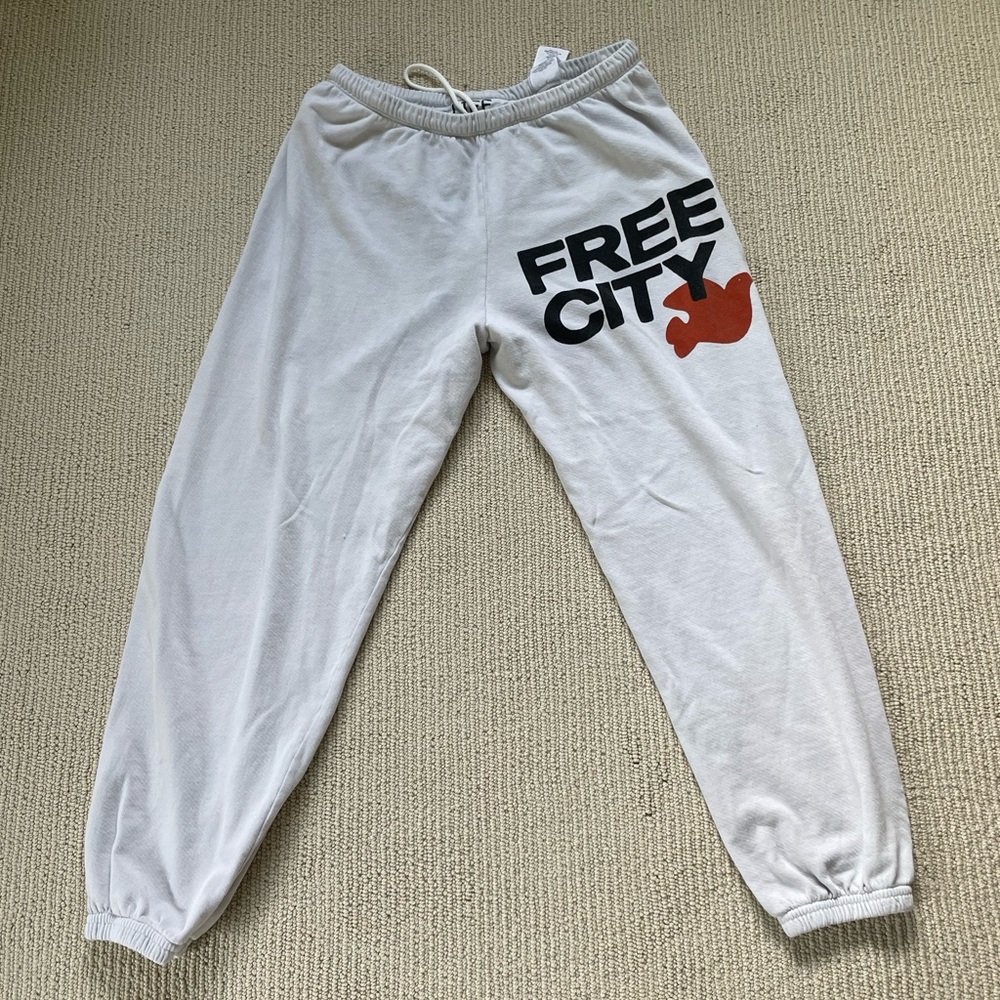 Free City Large Sweatpants in Chalk